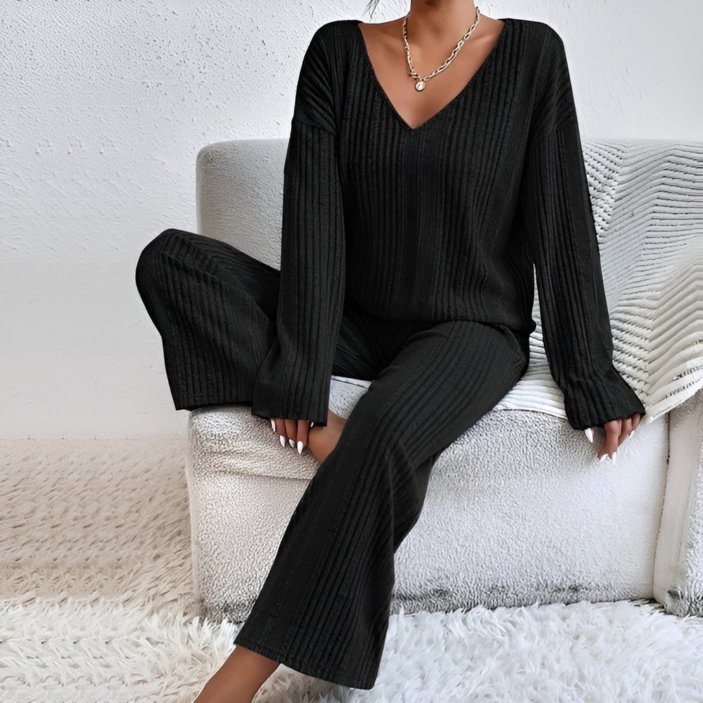 IRENE™ – Ensemble pull côtelé col en V