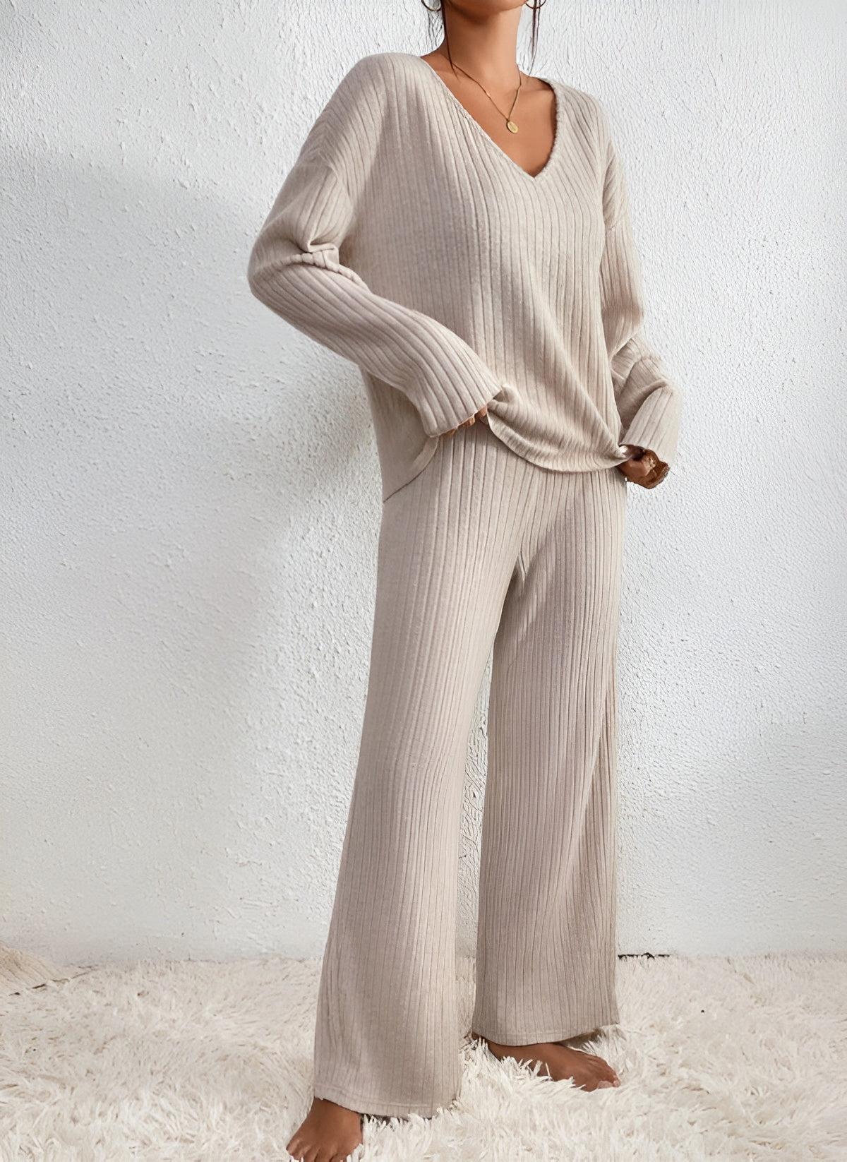 IRENE™ – Ensemble pull côtelé col en V